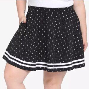 Black & White Moon Skirt Plus Size
